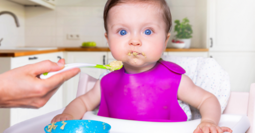 Ab wann feste Nahrung für dein Baby einführen?