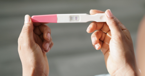 Schwanger trotz negativem Schwangerschaftstest: Gründe und Tipps